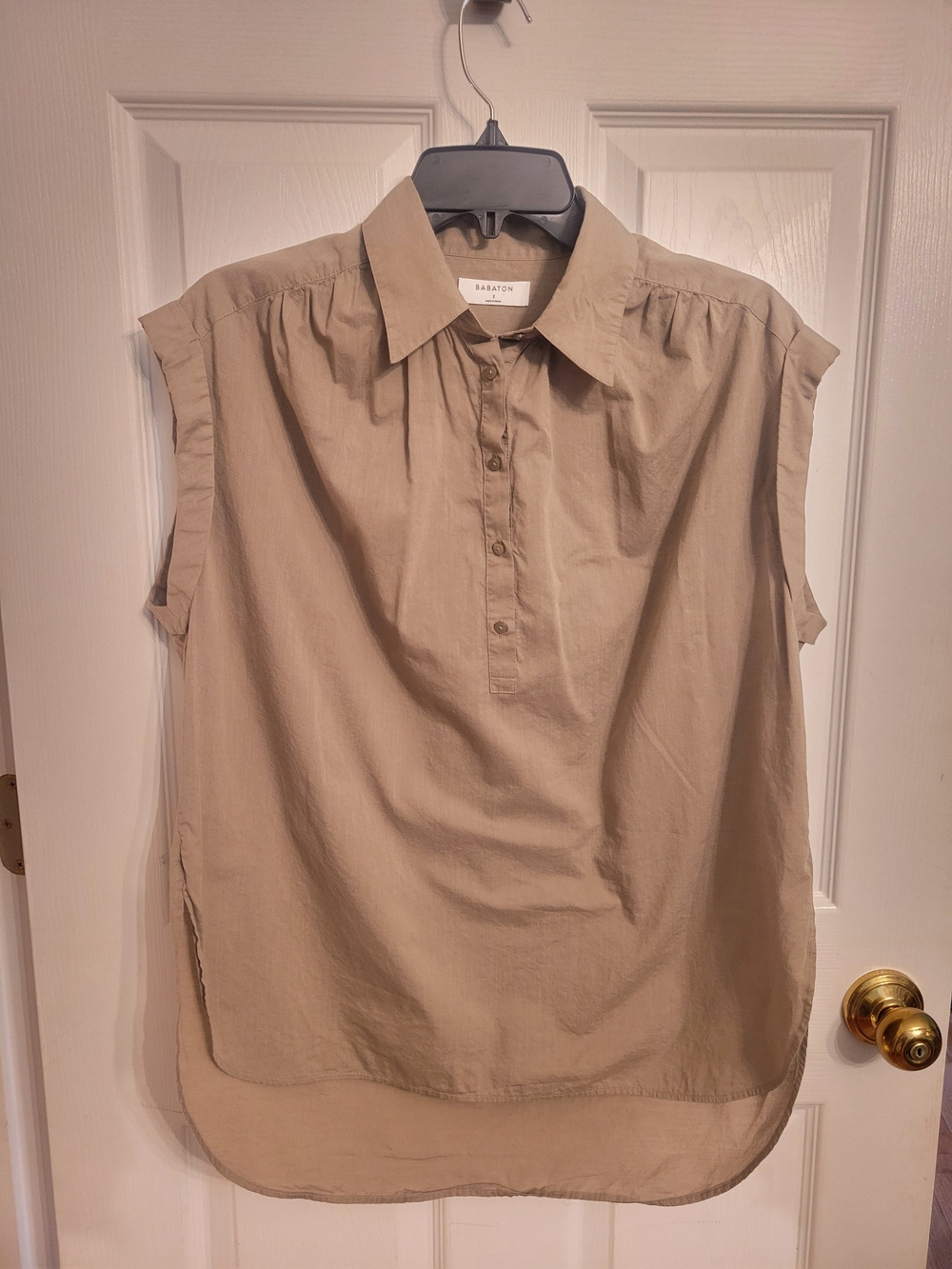 Babaton sleeveless collared button-front top Sleeveless Cotton Top in Taupe